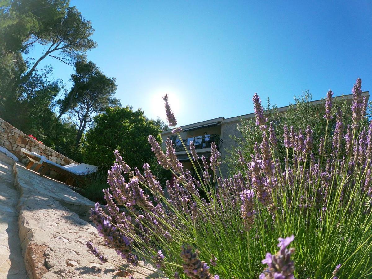 Vila Familia Hvar Vrboska Exterior foto